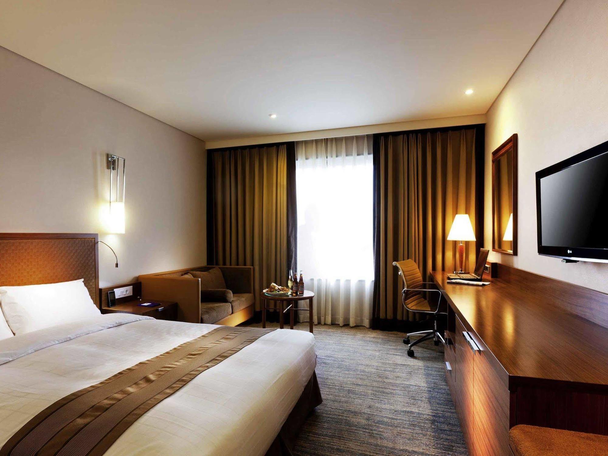 Novotel Ambassador Doksan Séoul Extérieur photo
